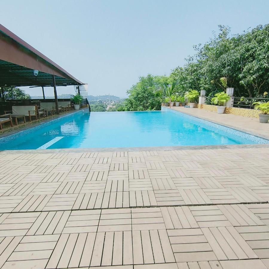 Silverador Resort Thane Exteriör bild