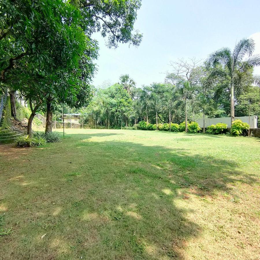Silverador Resort Thane Exteriör bild